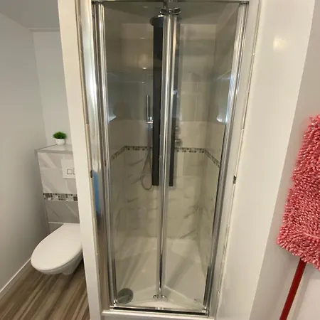 F1 Circuit 24h Apartment